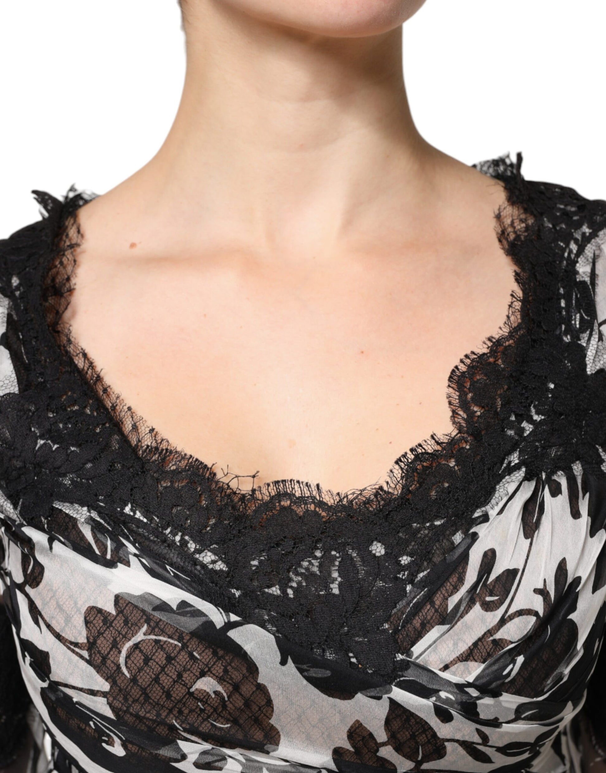 Robe longue Dolce & Gabbana en soie noire avec dentelle florale Ricamo