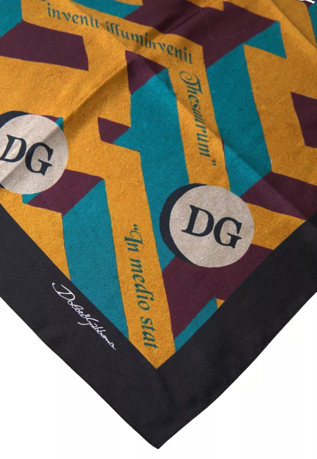 Dolce &amp; Gabbana – Mehrfarbig bedruckter quadratischer Taschentuchschal