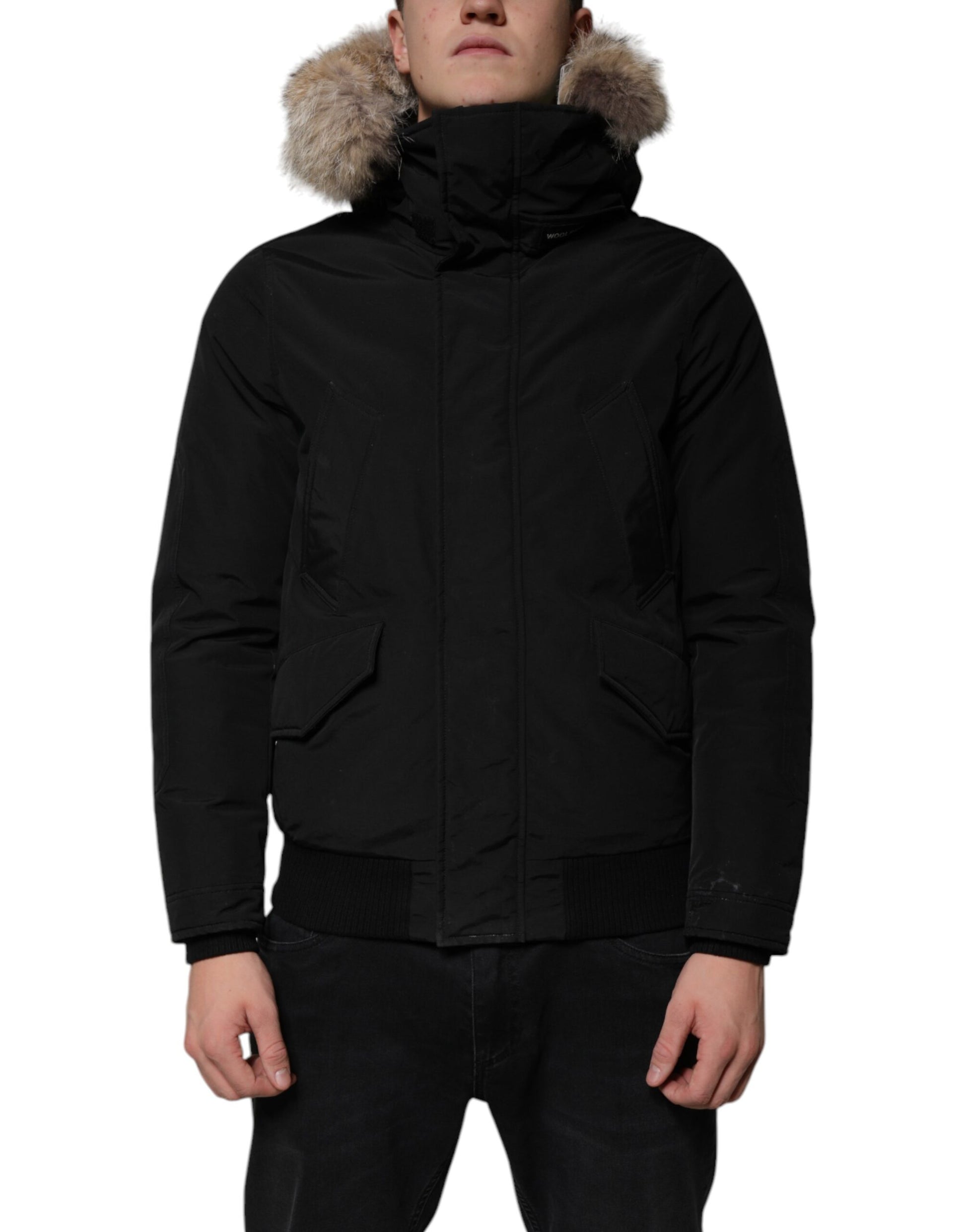Woolrich – Schwarze, langärmlige Manteljacke aus Pelz und Lammfell mit Kapuze