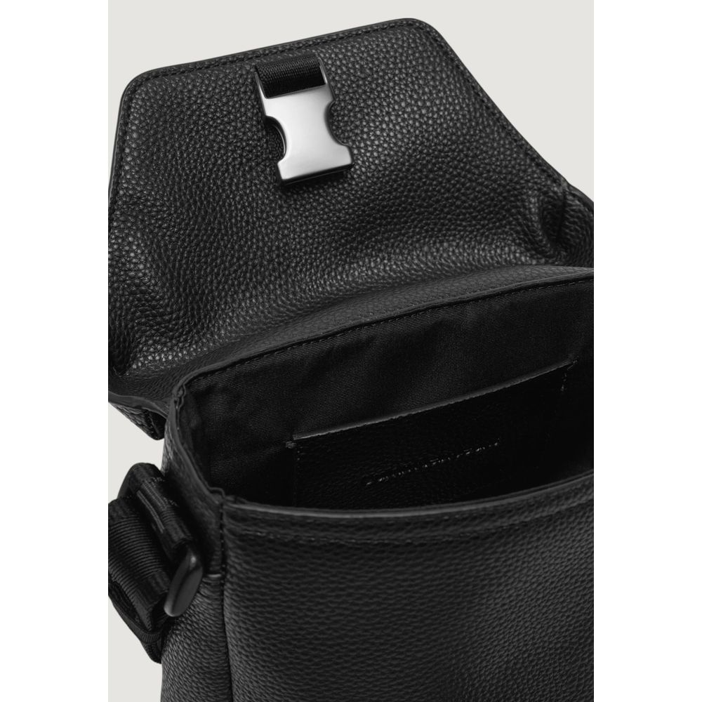 Calvin Klein – Schwarze Umhängetasche aus Polyethylen