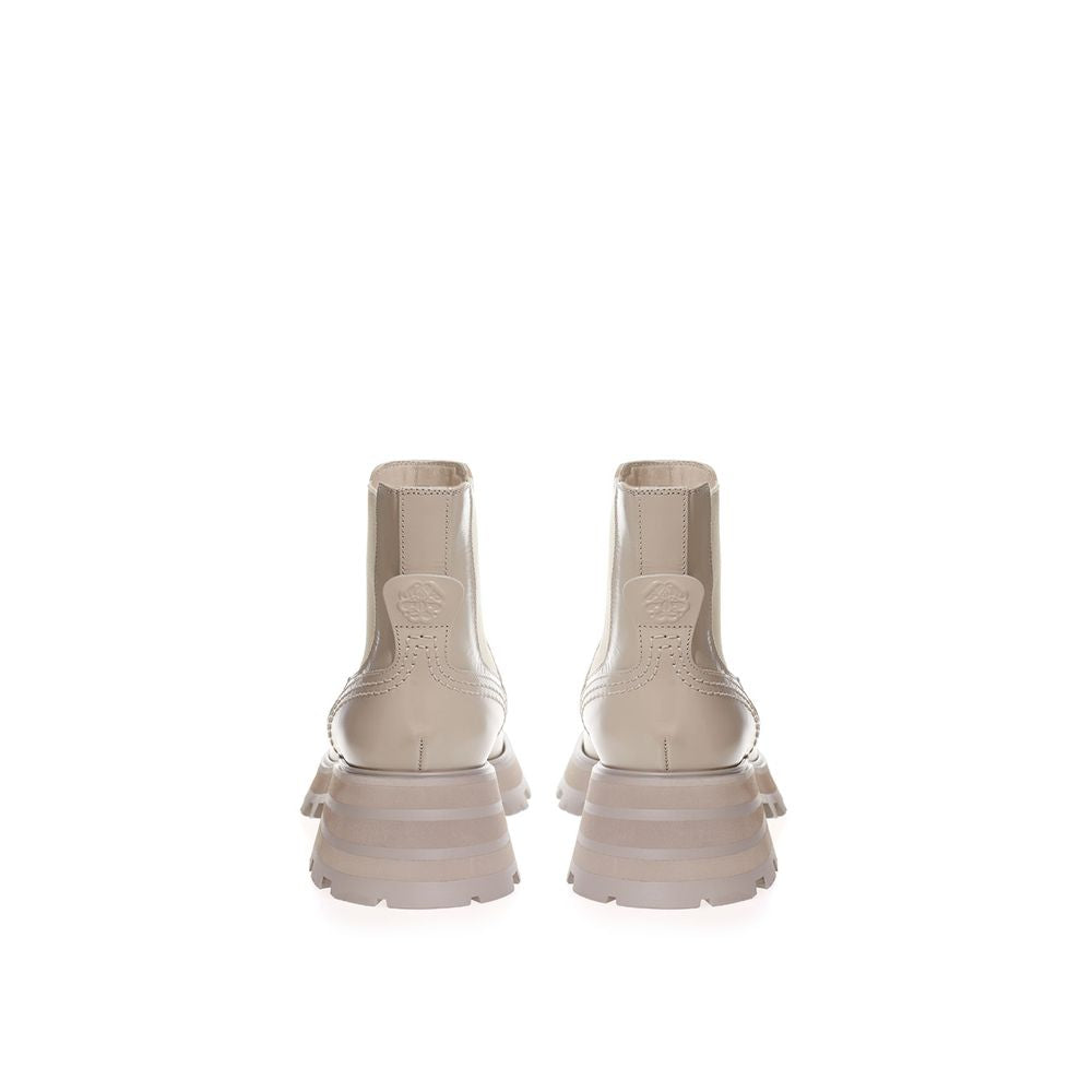 Bottes Chelsea Alexander McQueen en cuir beige