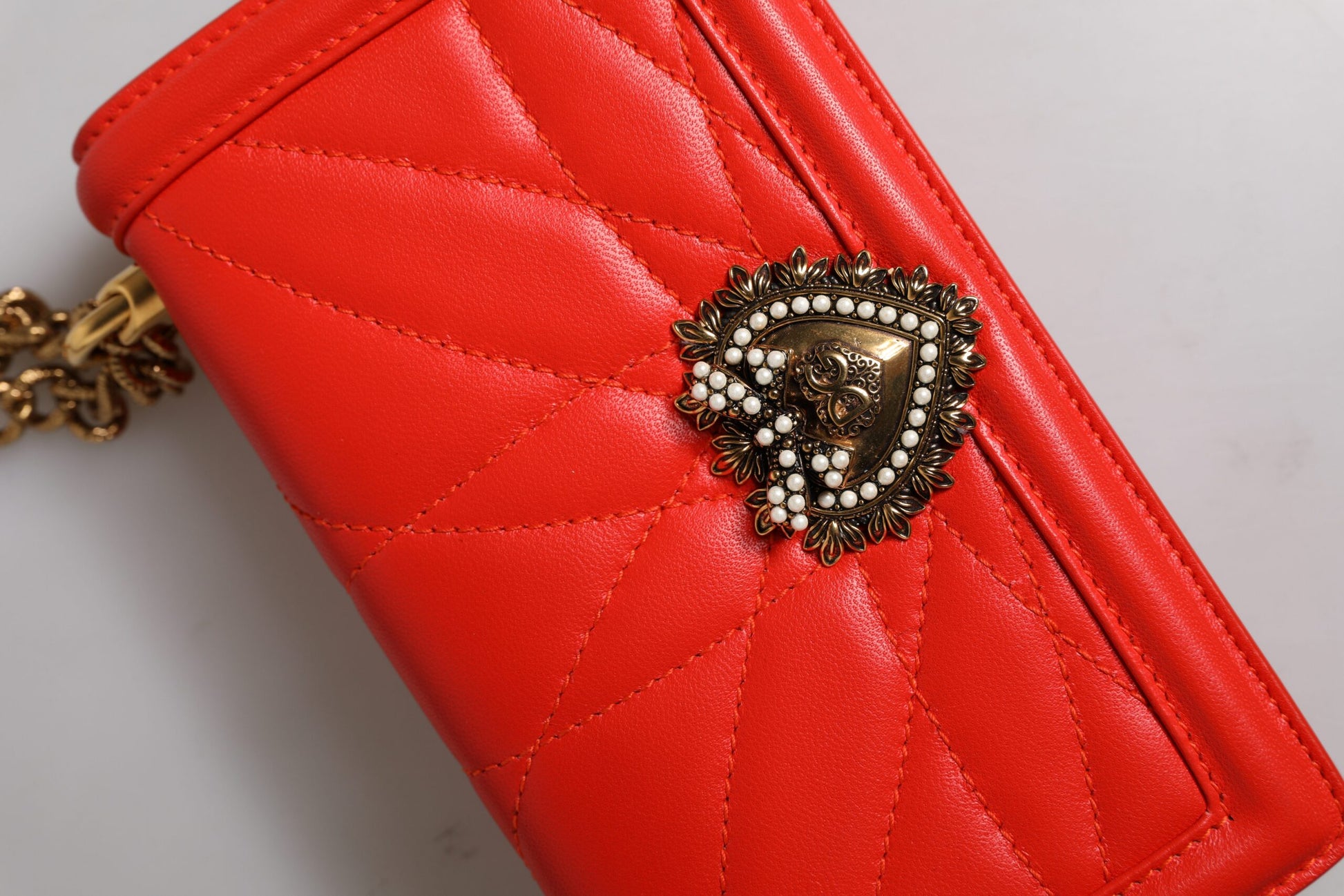 Sac à bandoulière Dolce & Gabbana Devotion matelassé rouge avec chaîne pour téléphone