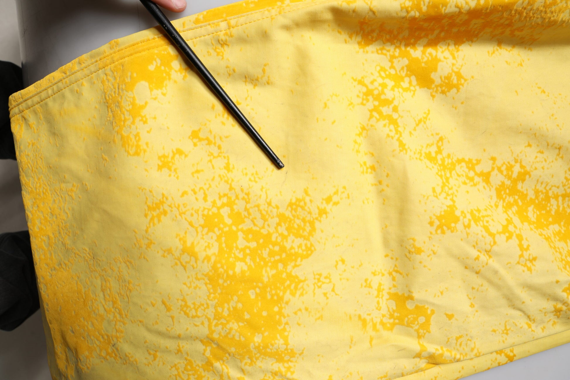 Jean droit en denim de coton tie-dye jaune Dolce & Gabbana