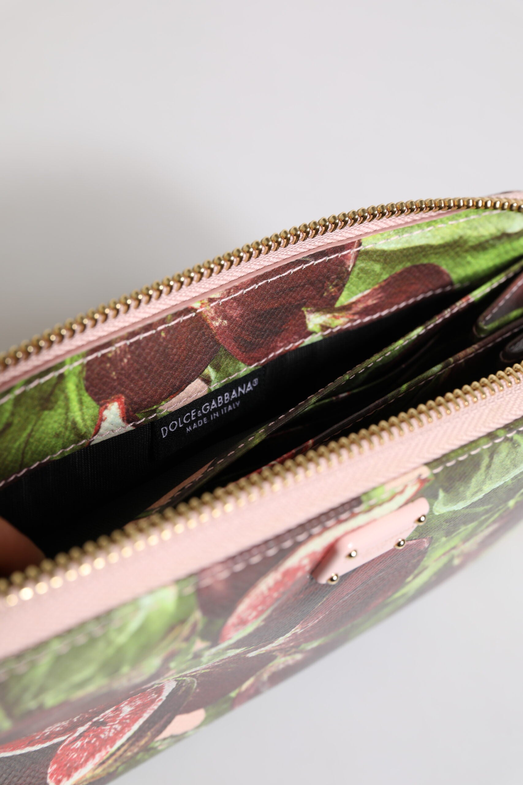Portefeuille continental zippé en cuir Dauphine, motif fruits et couleur multicolore, Dolce & Gabbana