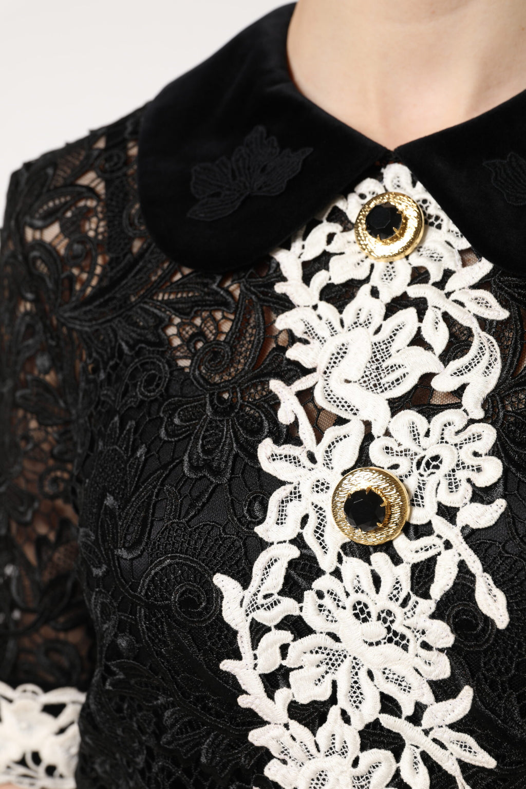 Mini-robe Dolce & Gabbana en dentelle florale noire ornée