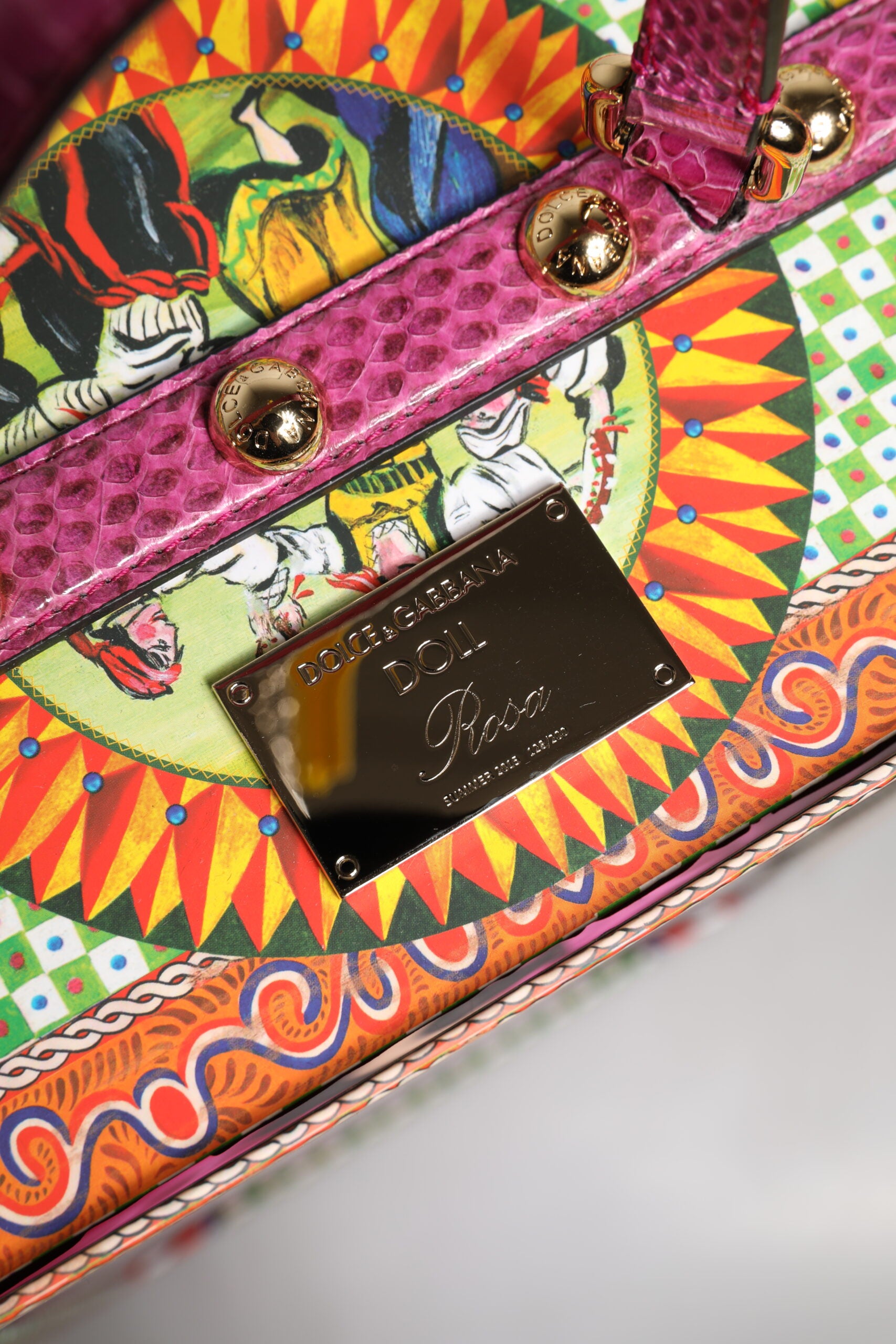 Dolce & Gabbana Robe Noire Céramique Porcelaine Mode Cuir Sicile Poupées