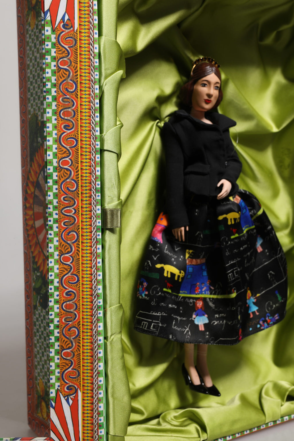 Dolce & Gabbana Robe Noire Céramique Porcelaine Mode Cuir Sicile Poupées