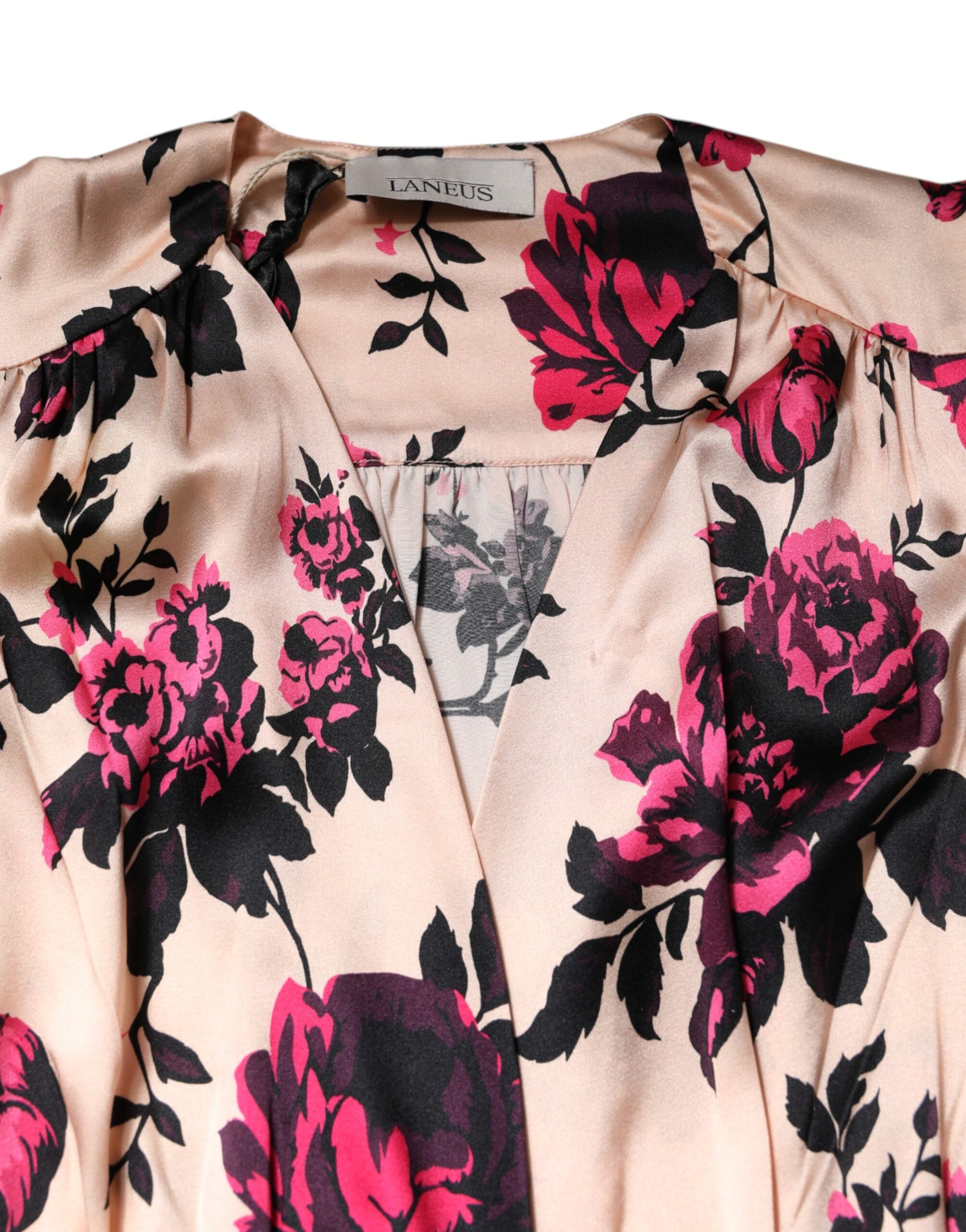 Laneus – Rosafarbenes Wickel-Minikleid aus Seide mit Blumenmuster und V-Ausschnitt und langen Ärmeln