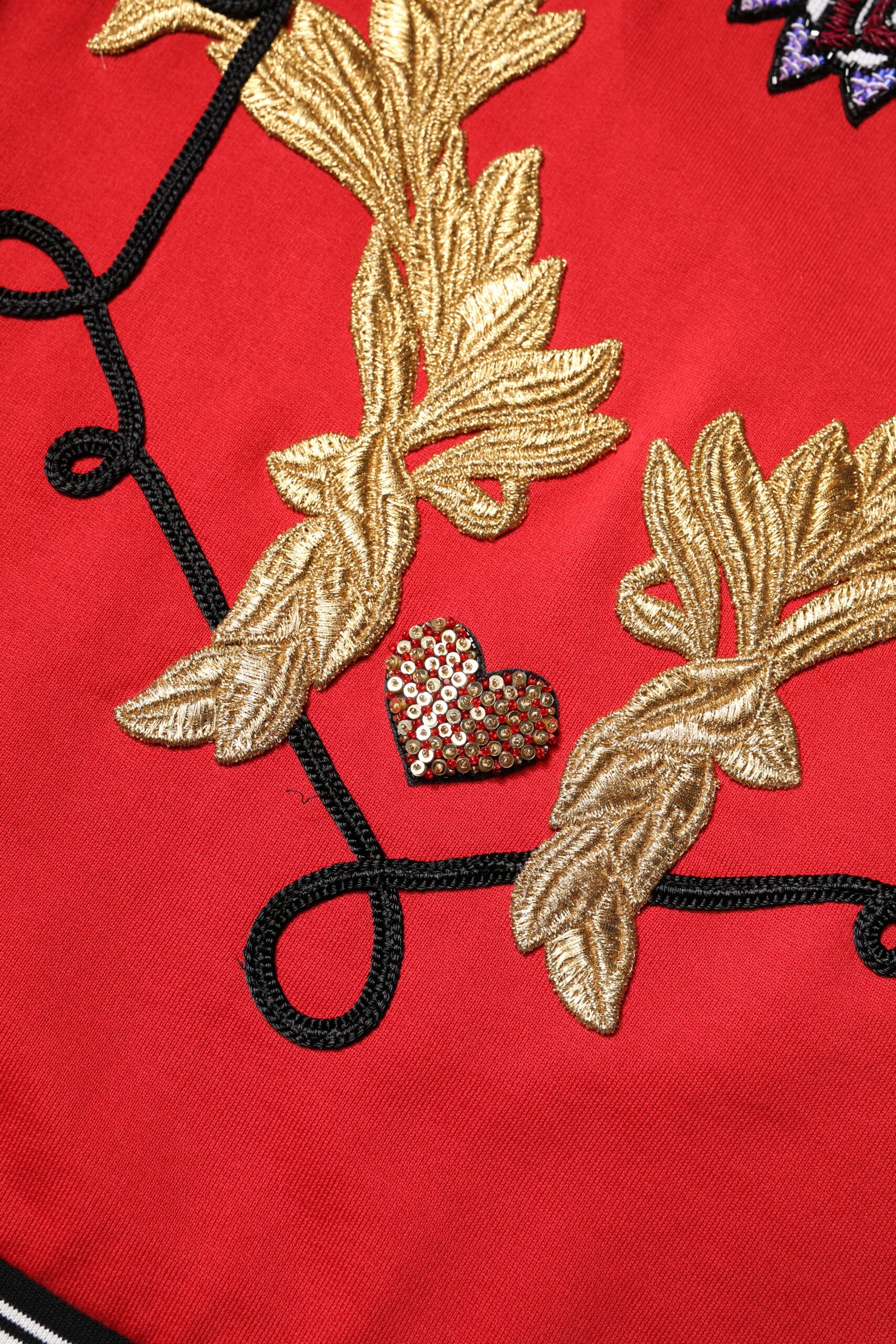 Pull en molleton Dolce & Gabbana rouge avec sequins "Queen"