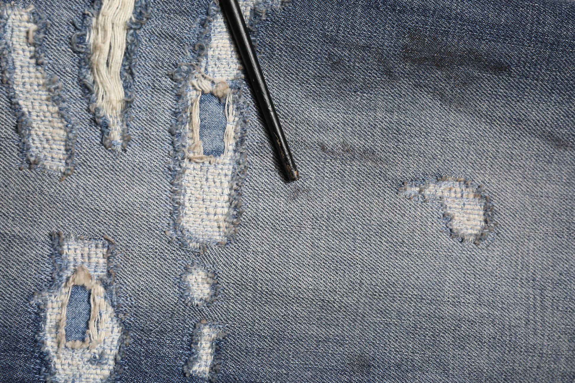 Dolce & Gabbana Blue Washed Tattered Cotton Men Jeans