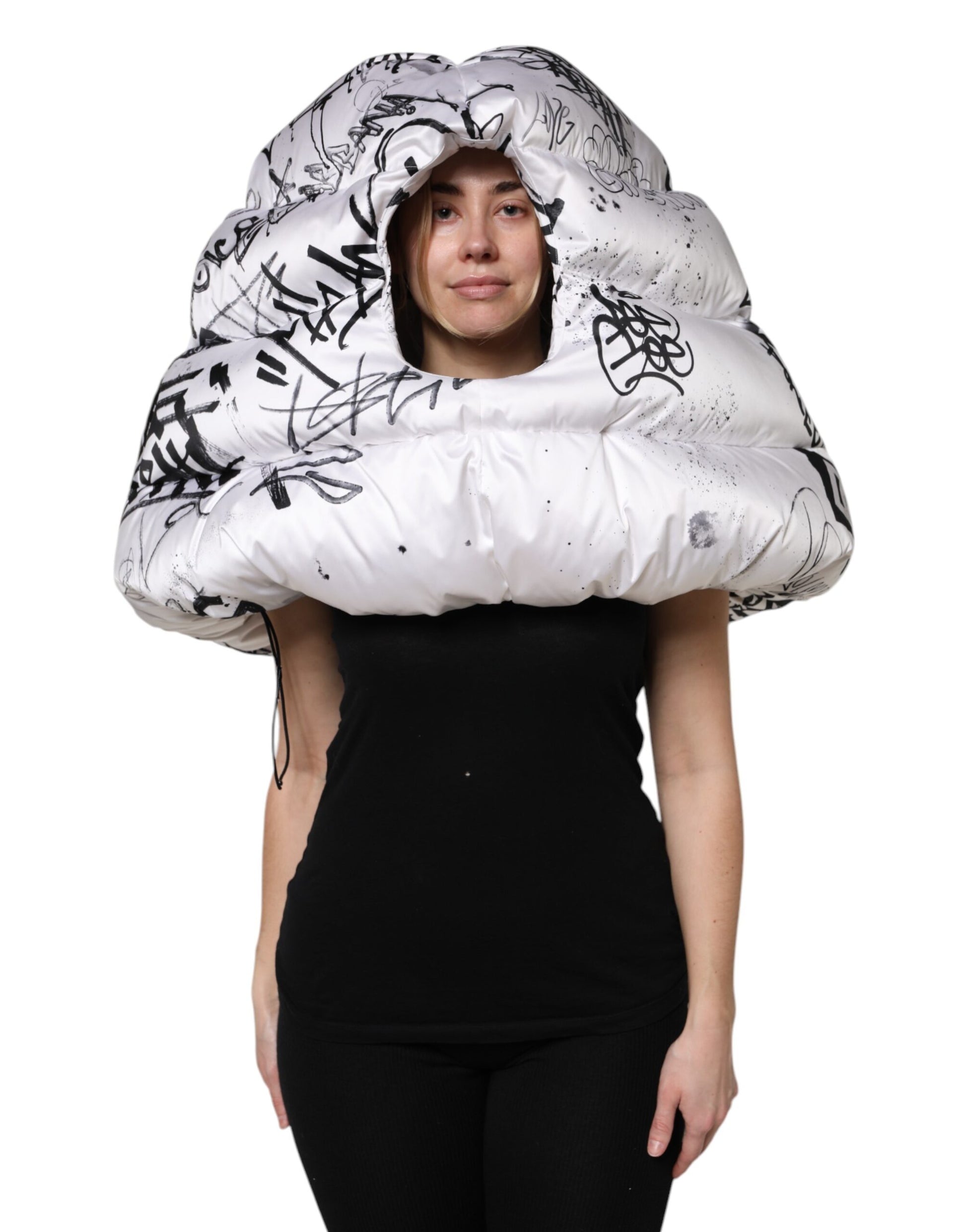 Dolce & Gabbana Chapeau matelassé à capuche imprimé en polyester blanc