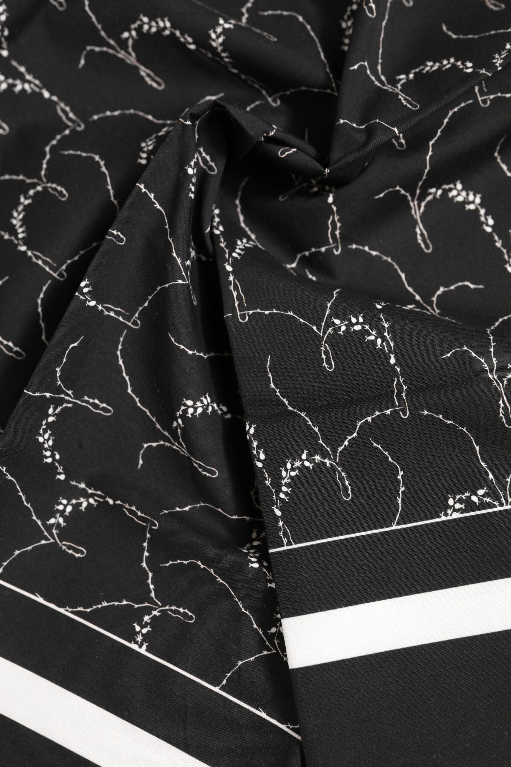 Foulard carré Dolce & Gabbana imprimé noir et blanc pour homme