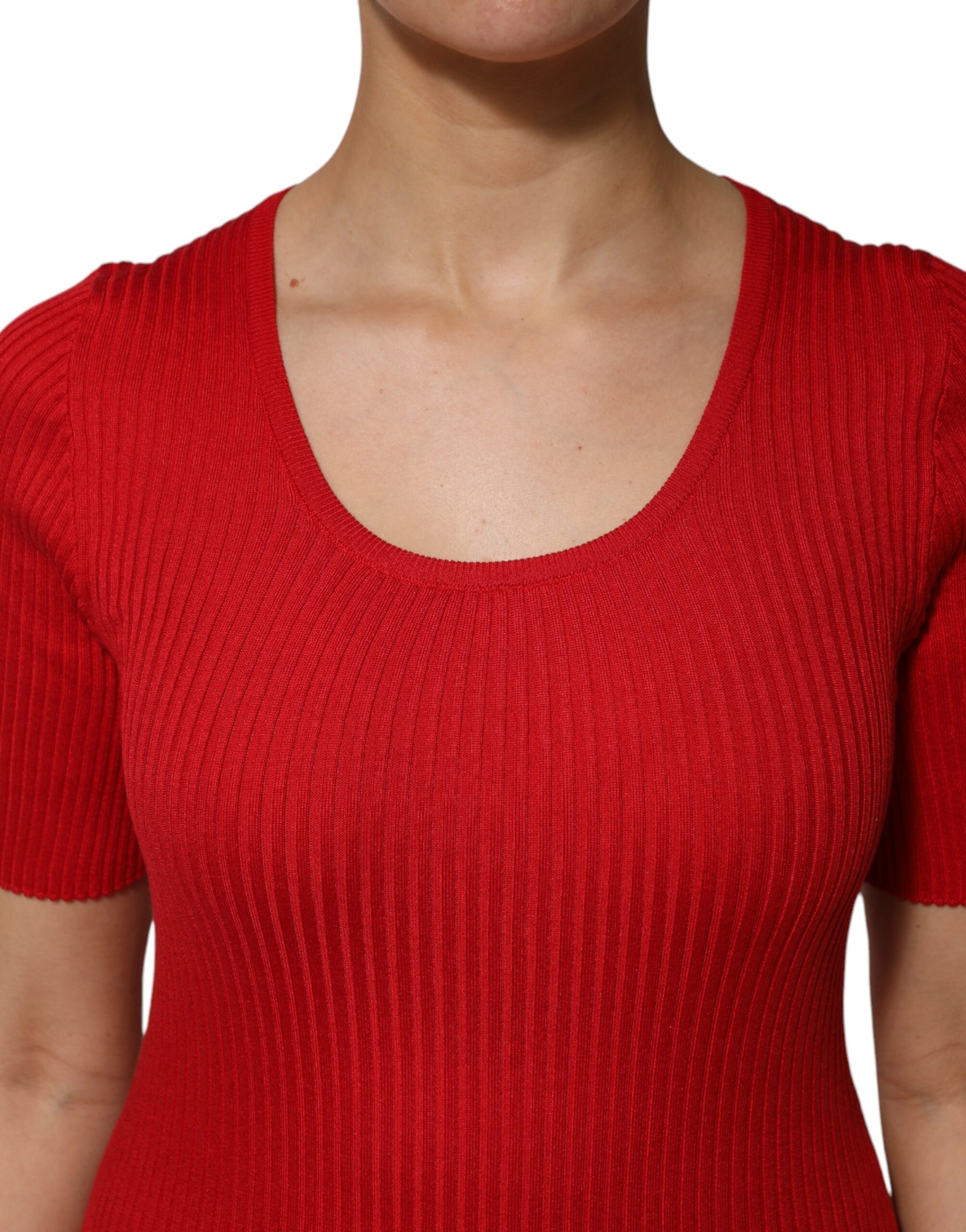 Haut pull Dolce & Gabbana rouge à col rond et manches courtes