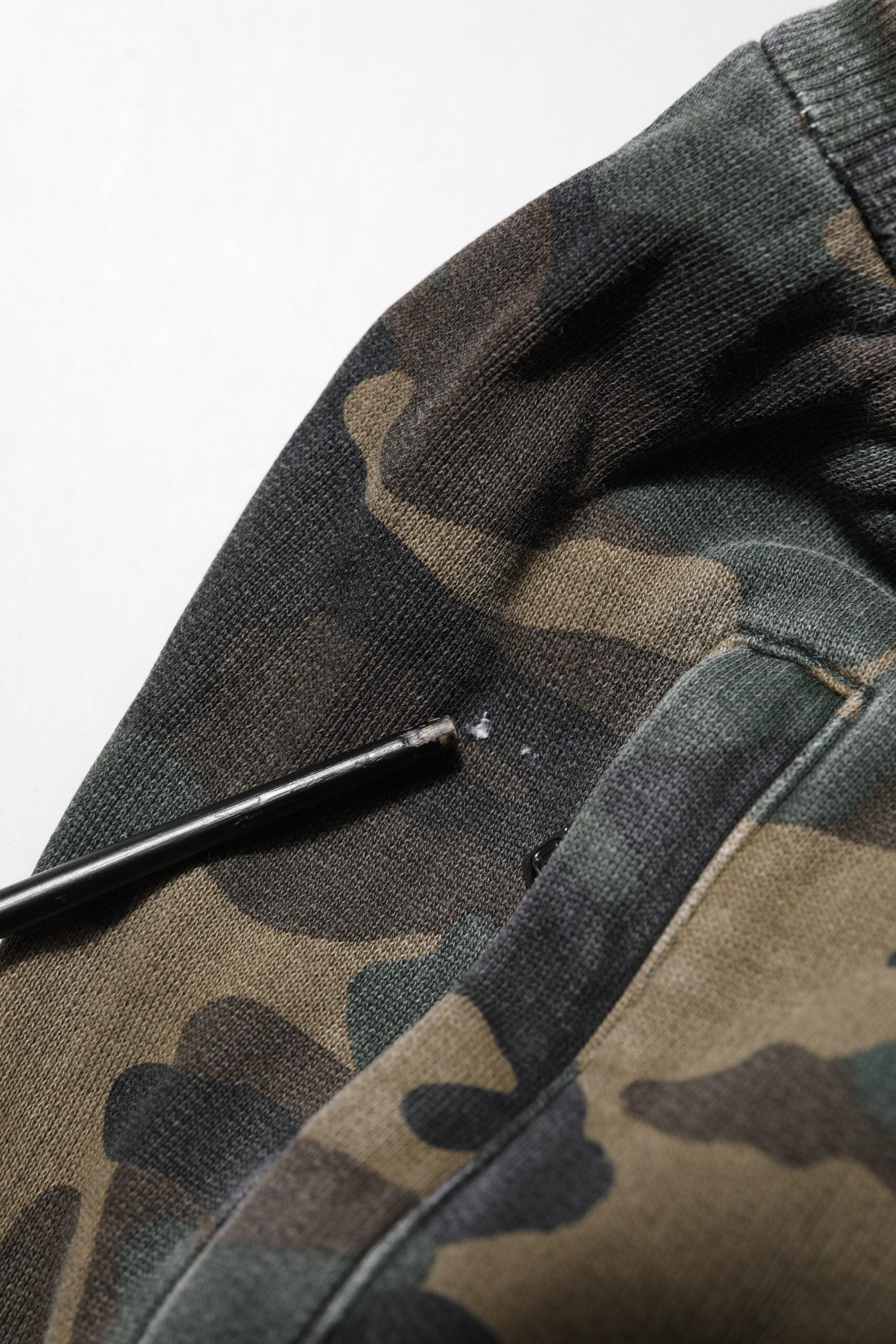 Pantalon de jogging Dolce & Gabbana camouflage marron en coton pour homme
