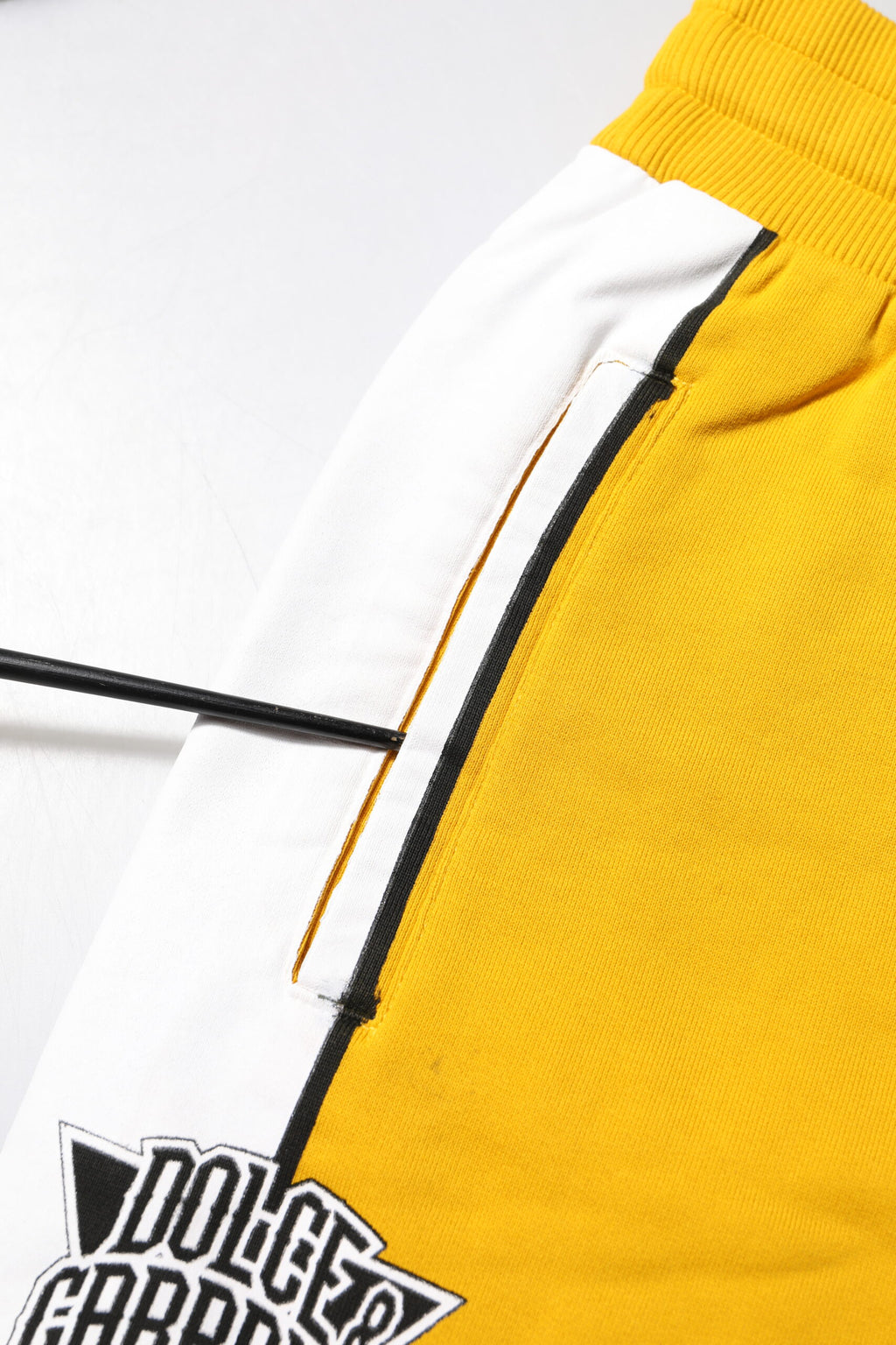 Dolce & Gabbana Pantalon de jogging en coton jaune imprimé