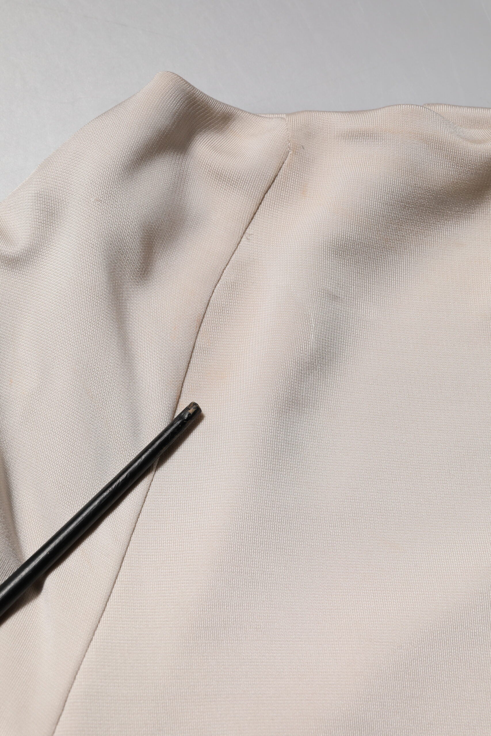 Robe Fourreau Longueur Genou en Viscose Ivoire Roberto Cavalli