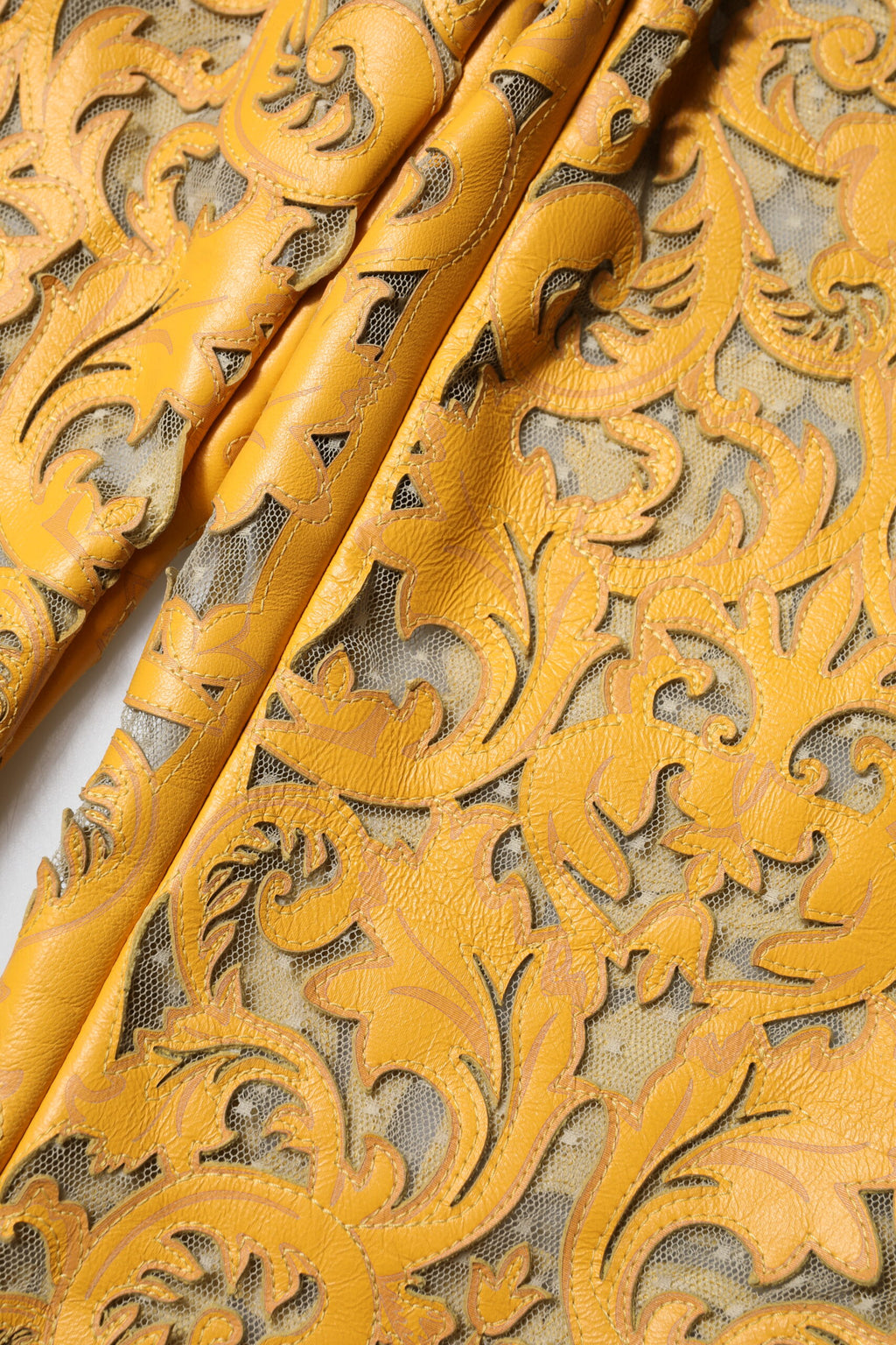 Pantacourt Dolce & Gabbana en dentelle florale jaune taille mi-haute