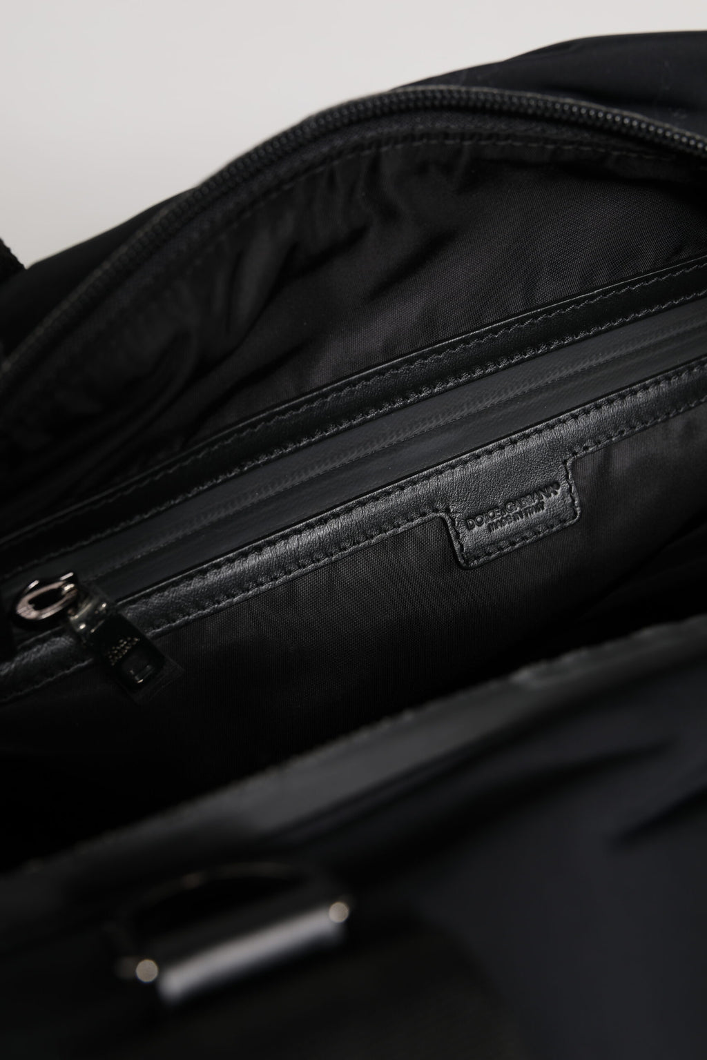 Dolce &amp; Gabbana – Reisetasche mit Schulterriemen und schwarzem Kastanienbraun
