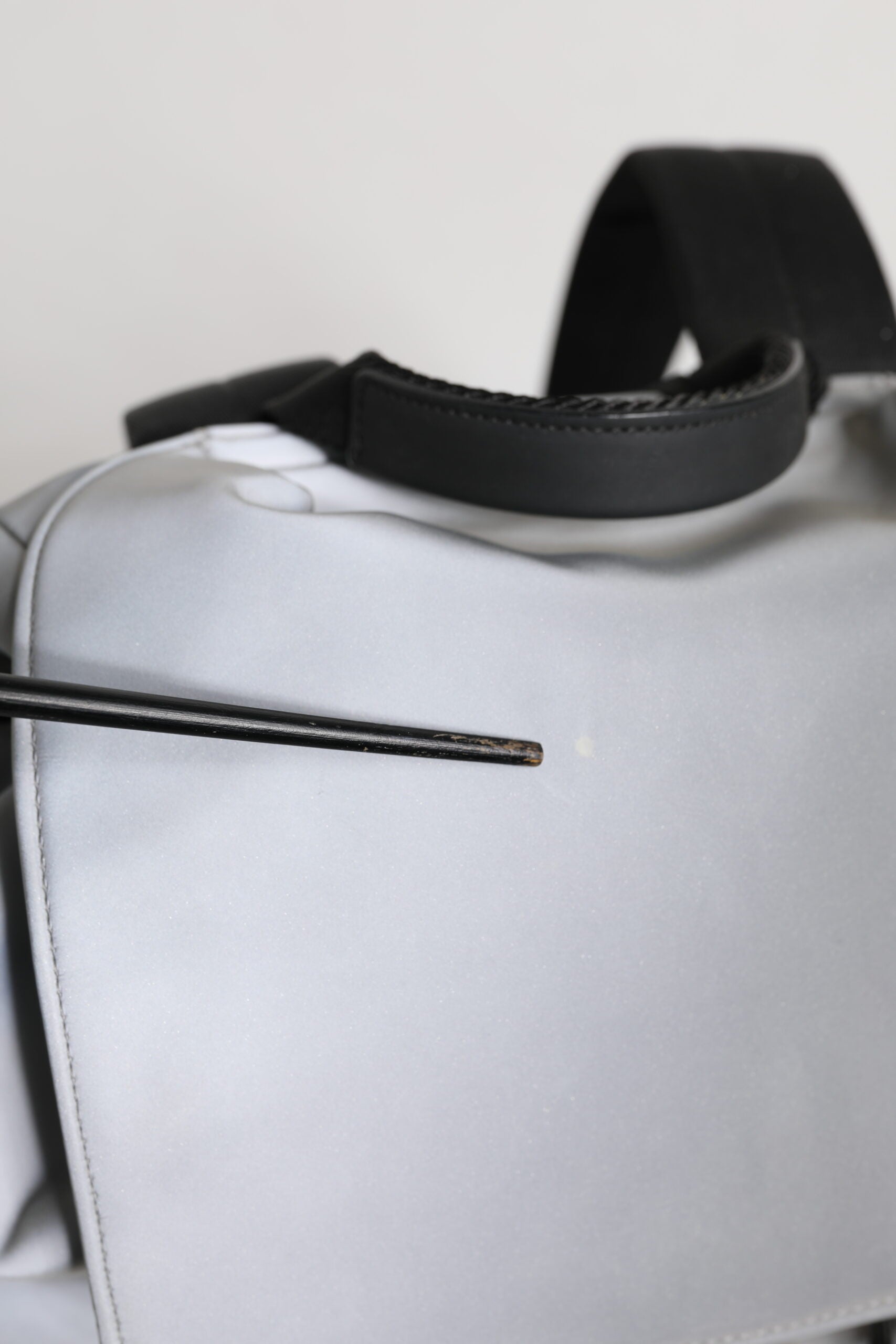 Dolce &amp; Gabbana – Rucksack mit Kordelzug und Reflektorschnallen in Grau von Palermo