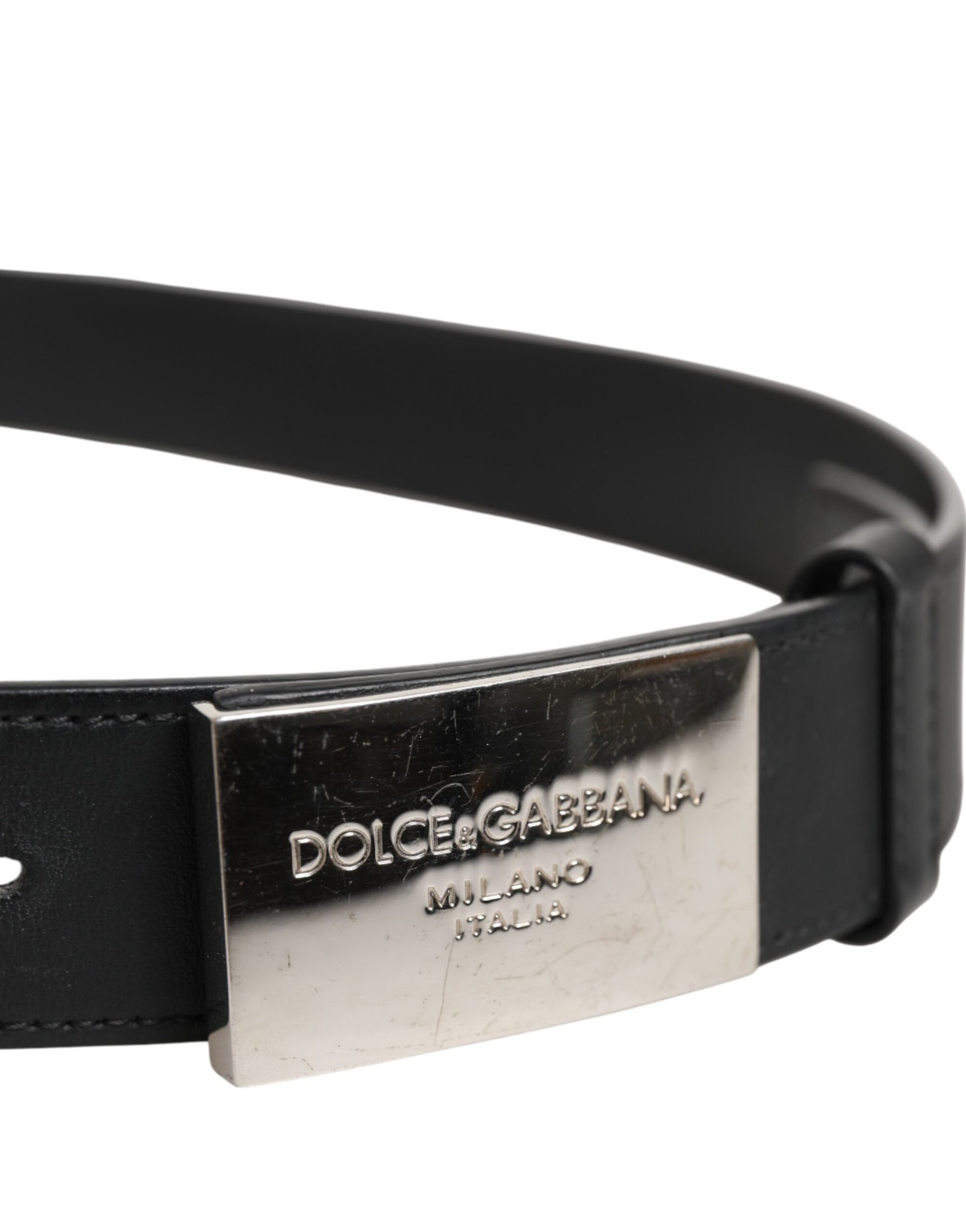 Dolce &amp; Gabbana – Klassischer Gürtel aus schwarzem Leder mit Metall-Logoschnalle