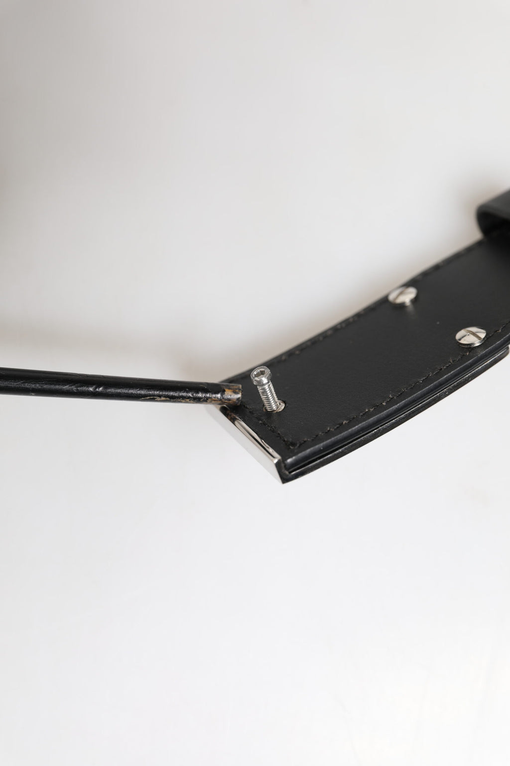 Dolce &amp; Gabbana – Schwarzer Ledergürtel mit Metalllogo
