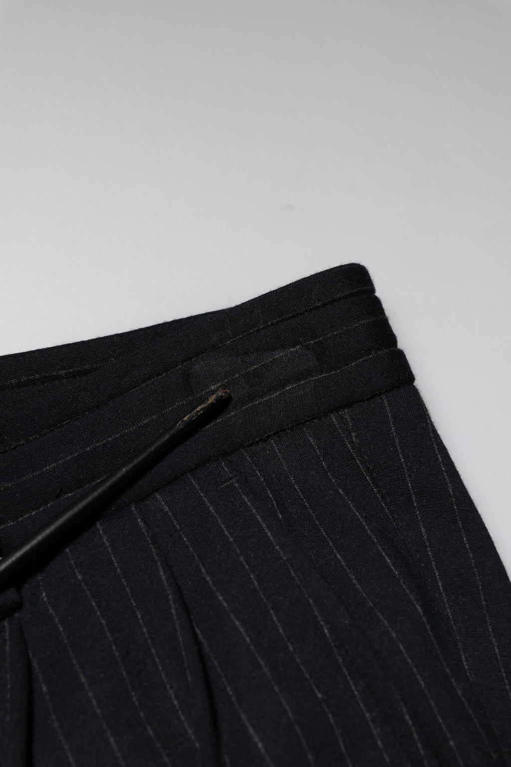 Dolce &amp; Gabbana – Enge Hose aus Viskose mit schwarzen Streifen für Herren