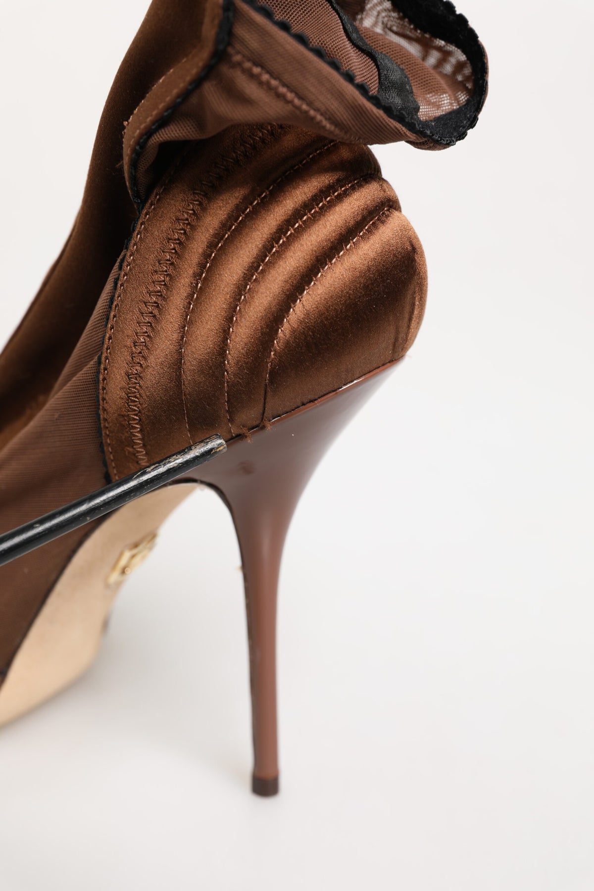 Dolce & Gabbana Bottines à talons hauts marron Bette