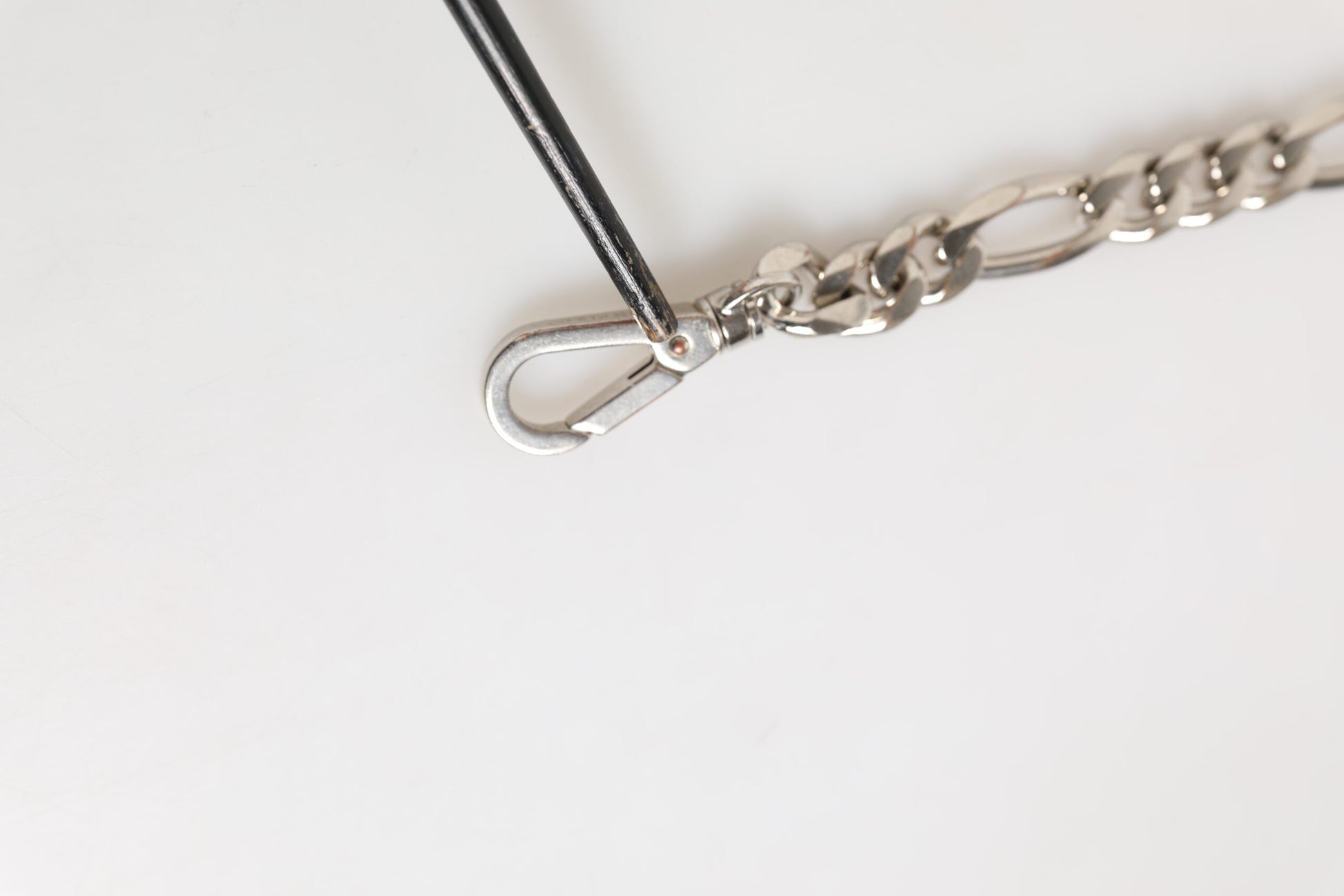 Dolce &amp; Gabbana – Silberfarbenes Messingkettenarmband mit Karabinerverschluss und DG-Logo