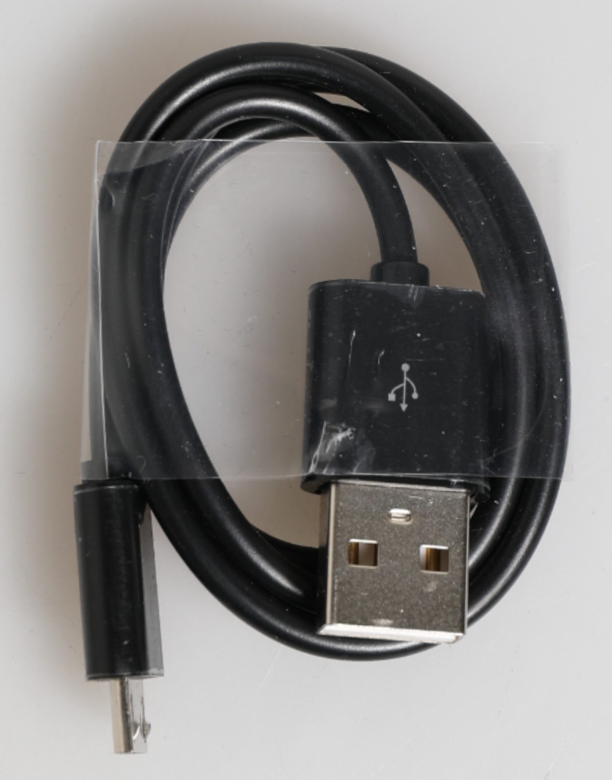 Chargeur USB Power Bank Dolce & Gabbana en cuir noir gaufré exotique 3000 mAh