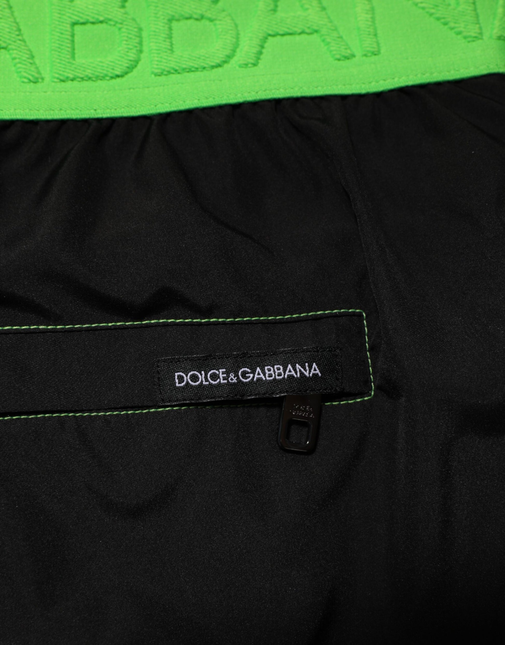 Short de bain Dolce & Gabbana Beachwear avec logo vert sur la ceinture, noir