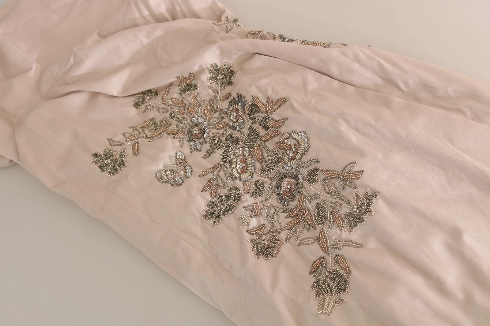 Robe de bal évasée Dolce & Gabbana beige à fleurs et sequins