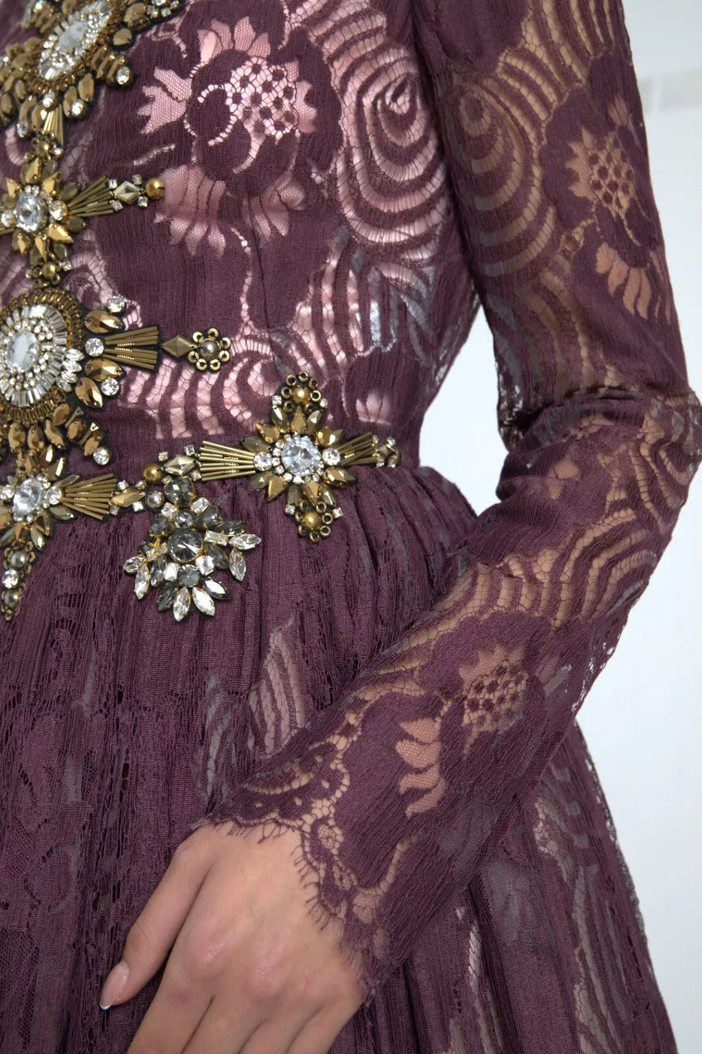 Robe trapèze Dolce & Gabbana en viscose violette ornée de cristaux