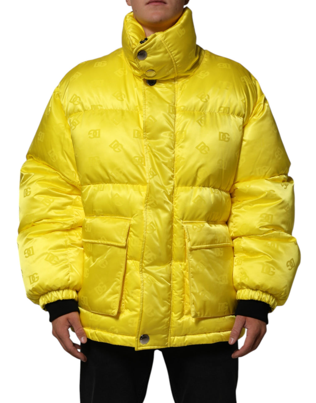 Blouson bomber matelassé Dolce & Gabbana en nylon jaune avec logo pour homme
