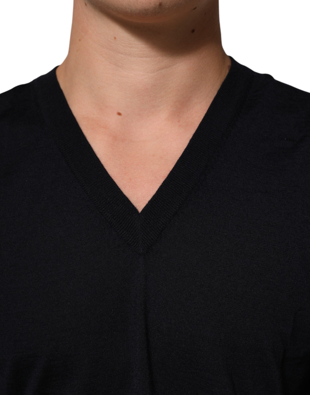 Pull en cachemire noir à col en V Dolce & Gabbana