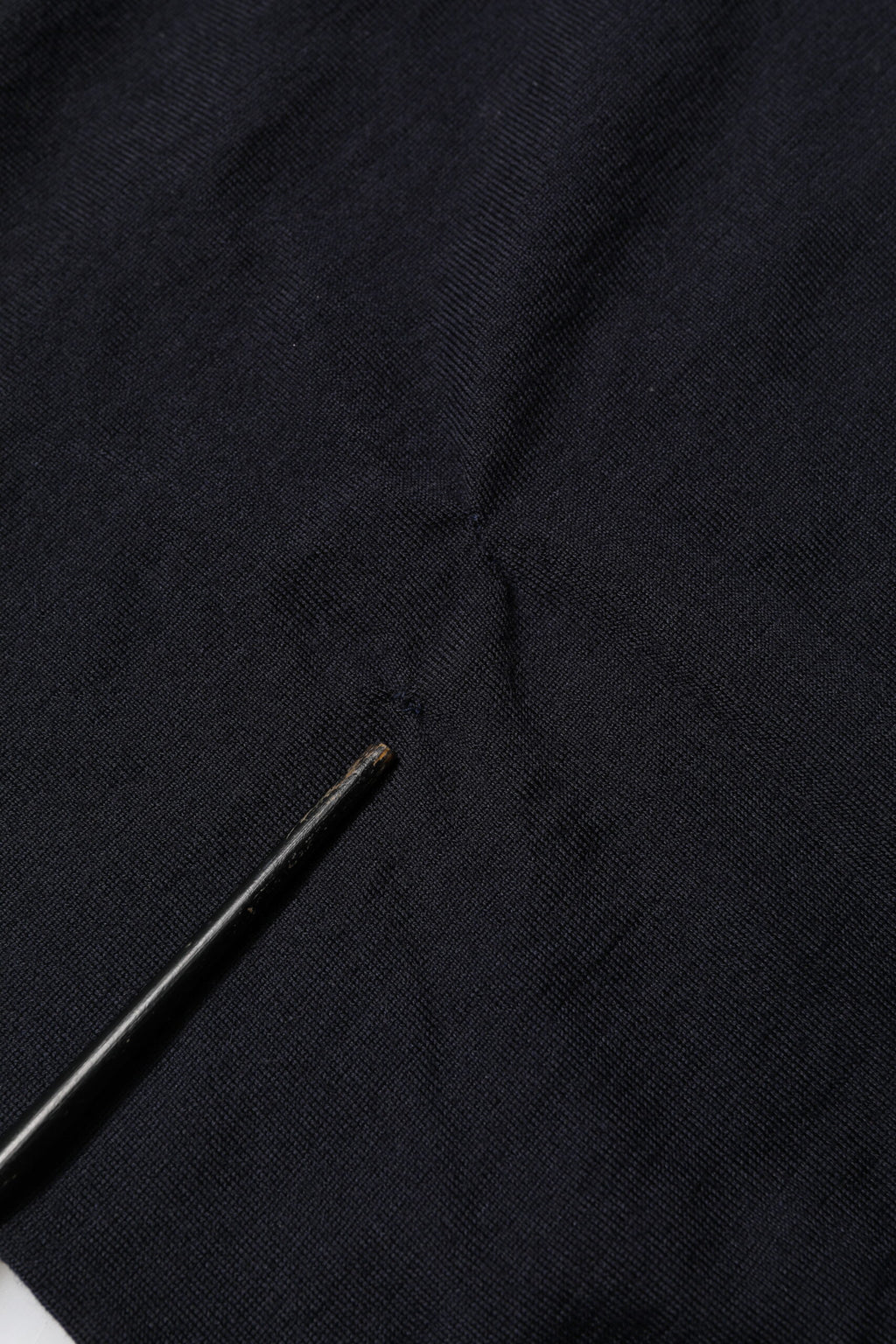 Pull en cachemire noir à col en V Dolce & Gabbana