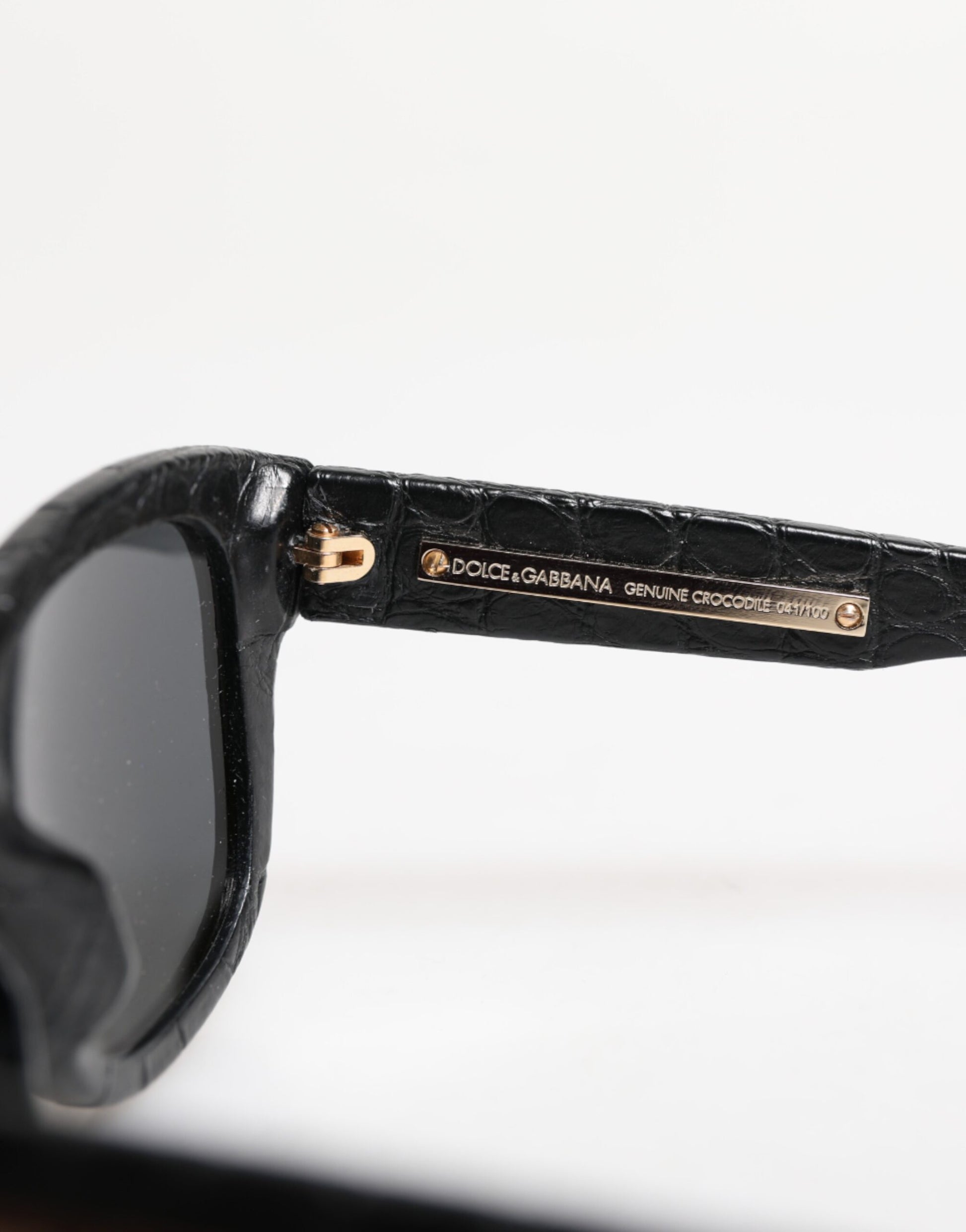 Lunettes de soleil Dolce & Gabbana DG4177 monture en cuir noir verres teintés