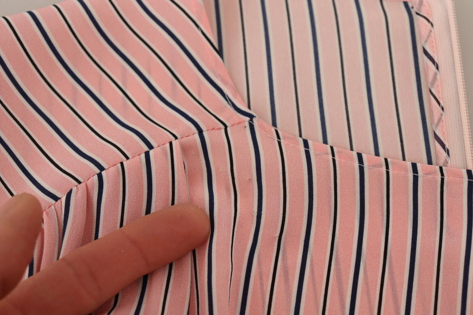 Robe fourreau midi rayée rose à manches longues Ermanno Scervino