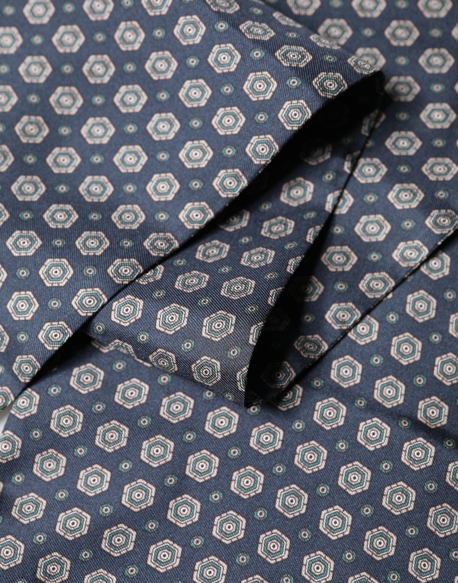 Foulard Dolce & Gabbana en Soie à Motifs Bleus avec Franges 138cm x 15.5cm